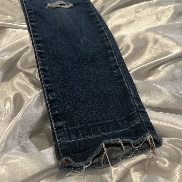 ♡distressed jeans ♡ - Picture 3 of 5